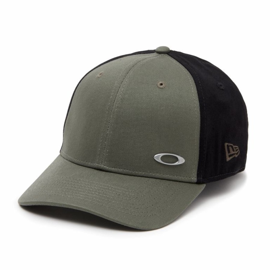 * Oakley Tinfoil Cap Headwear